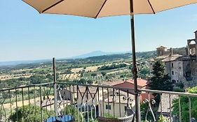 Juliet Holiday House